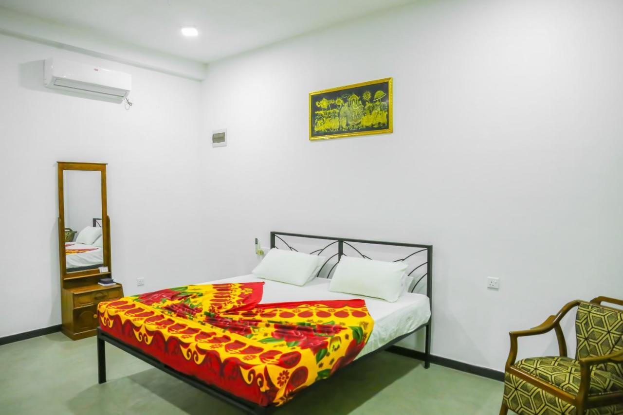 Sandy Palms Guesthouse Hikkaduwa Exterior foto